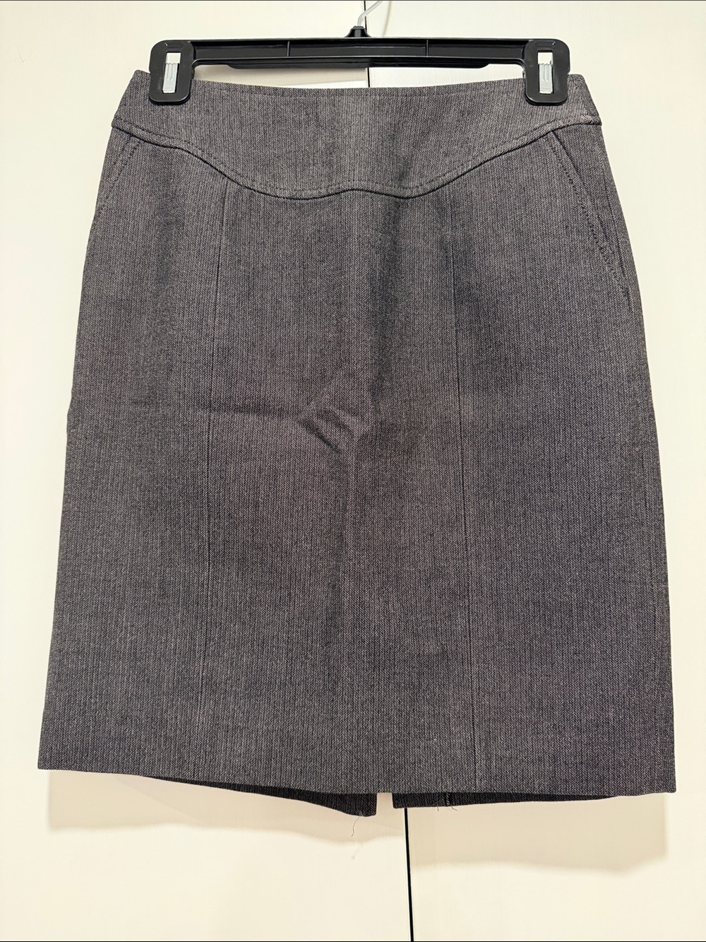 Banana Republic Gray Pencil Skirt - Tailored Office Style